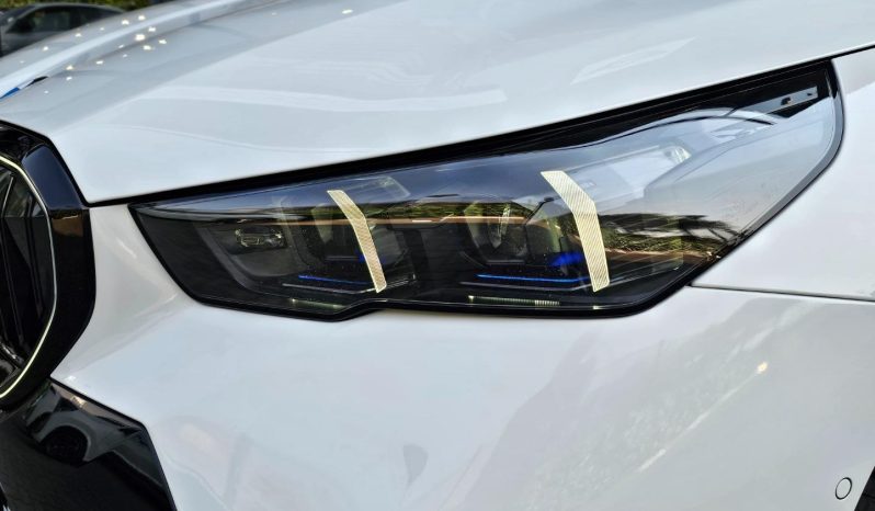 
								BMW 5 Series Sedan 520d M Sport Pro full									