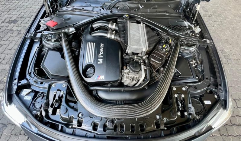 
								BMW M3 Sedan M-Dct full									