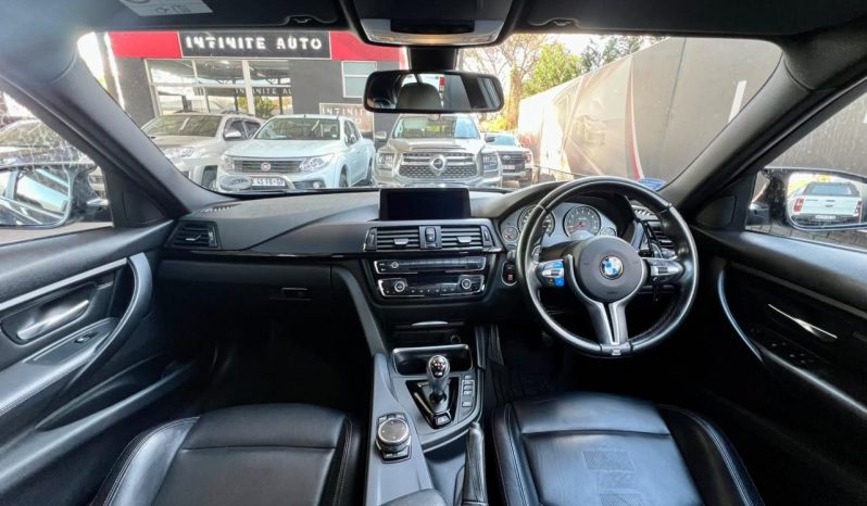 
								BMW M3 Sedan M-Dct full									