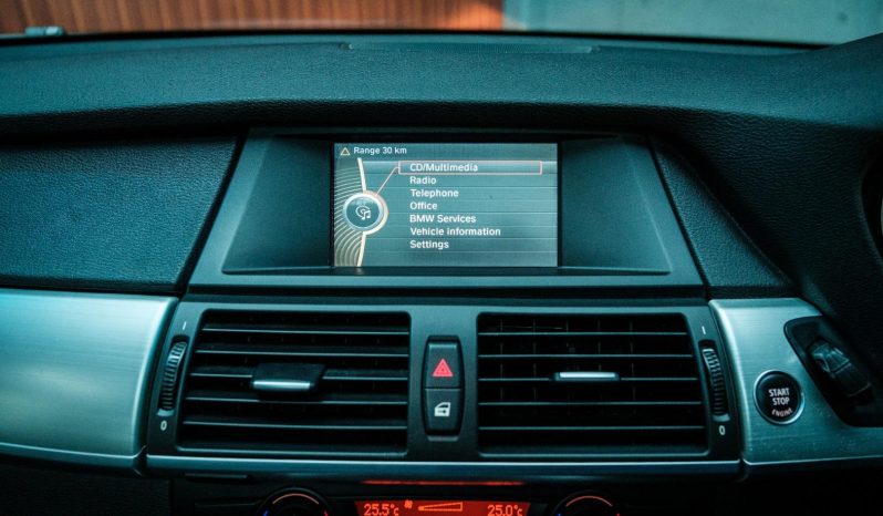 
								BMW X5 Xdrive30d M Sport Steptronic full									