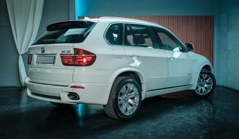 
								BMW X5 Xdrive30d M Sport Steptronic full									