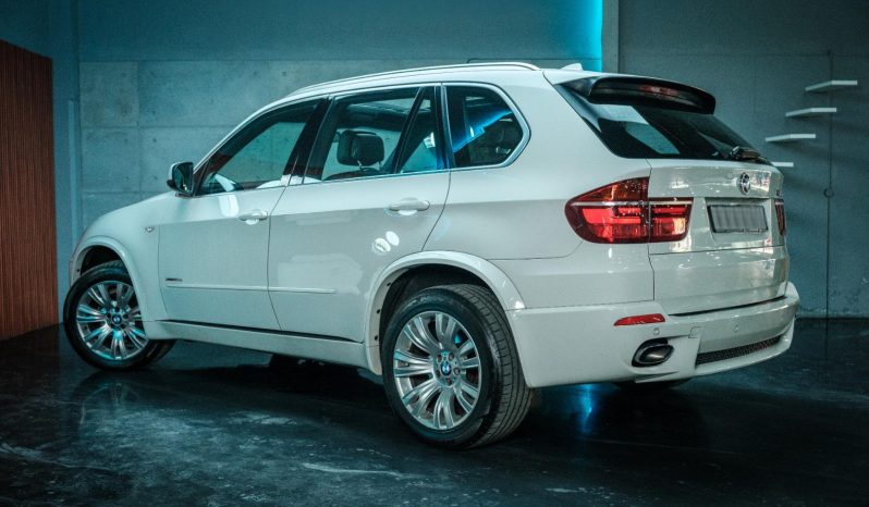 
								BMW X5 Xdrive30d M Sport Steptronic full									