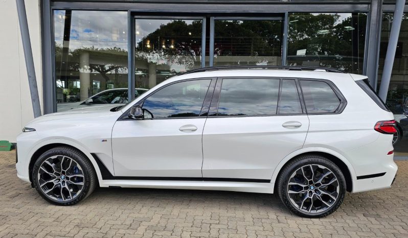 
								BMW X7 Xdrive 40d M Sport Pro full									