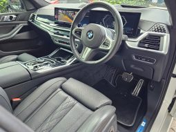 
										BMW X7 Xdrive 40d M Sport Pro full									