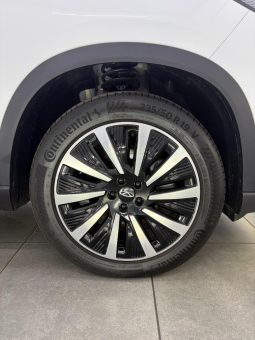 
										Chery Tiggo 8 CSH 1.5T Csh Apex Dht full									