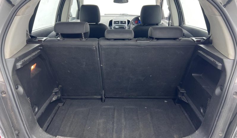 
								Chevrolet Sonic Hatch 1.6 Ls full									