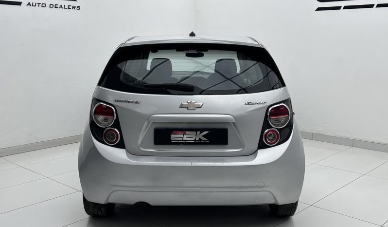 
								Chevrolet Sonic Hatch 1.6 Ls full									