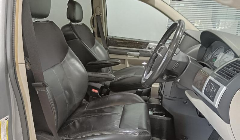
								Chrysler Grand Voyager 2.8L Crd Limited At full									