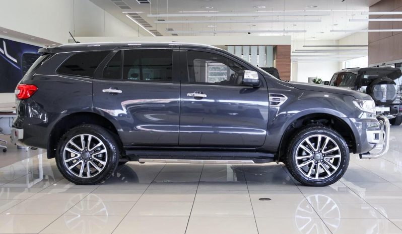 
								Ford Everest 2.0 Bi Turbo Ltd 4X4 At full									