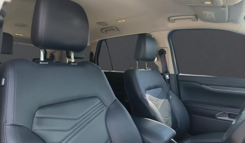 
								FORD EVEREST 2.0 XLT 4X2 AT full									