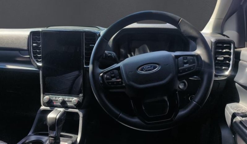 
								FORD EVEREST 2.0 XLT 4X2 AT full									