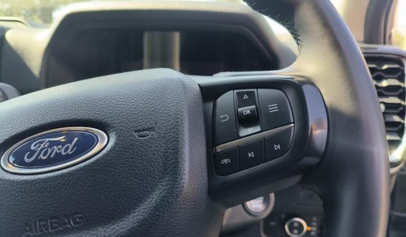 
								FORD EVEREST 2.0 XLT 4X2 AT full									