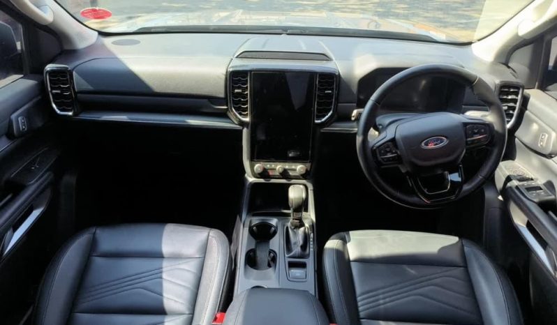
								FORD EVEREST 2.0 XLT 4X2 AT full									