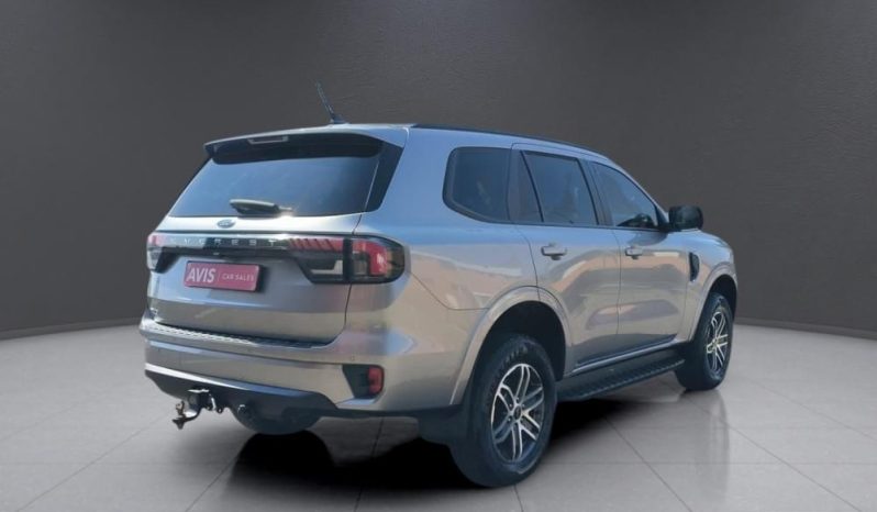 
								FORD EVEREST 2.0 XLT 4X2 AT full									