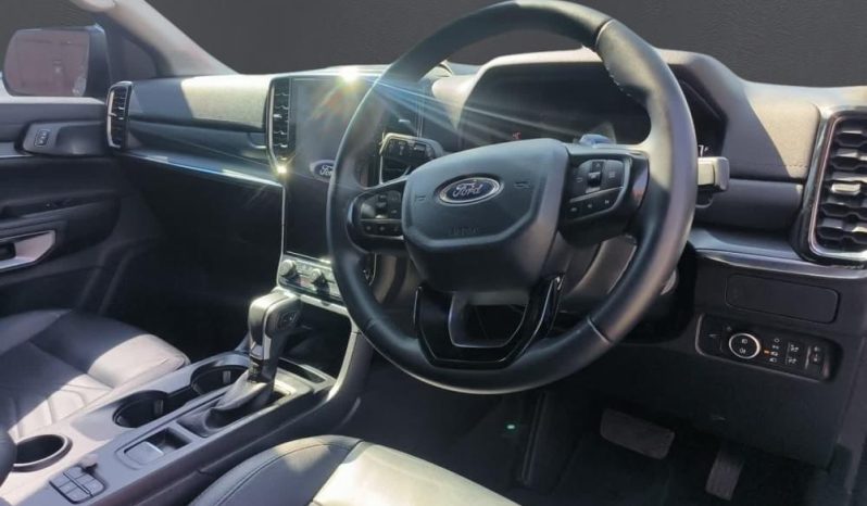 
								FORD EVEREST 2.0 XLT 4X2 AT full									
