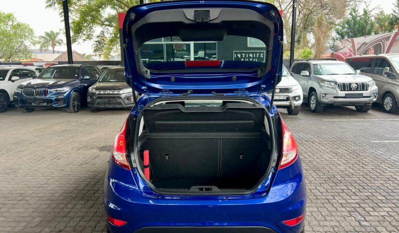 
								Ford Fiesta 1.0 Ecoboost Ambiente Powershift full									