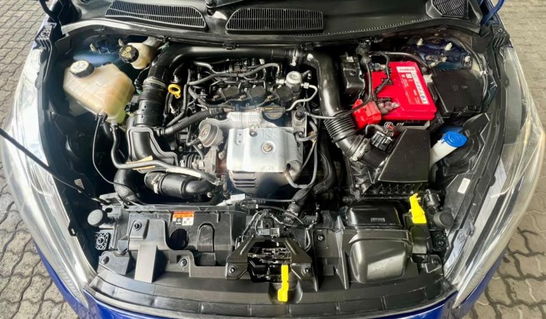 
								Ford Fiesta 1.0 Ecoboost Ambiente Powershift full									