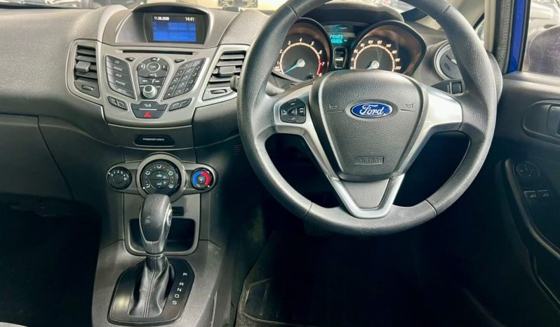 
								Ford Fiesta 1.0 Ecoboost Ambiente Powershift full									