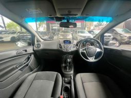 
										Ford Fiesta 1.0 Ecoboost Ambiente Powershift full									