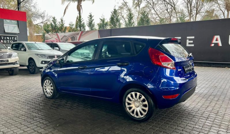 
								Ford Fiesta 1.0 Ecoboost Ambiente Powershift full									