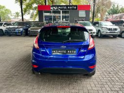 
										Ford Fiesta 1.0 Ecoboost Ambiente Powershift full									