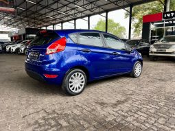 
										Ford Fiesta 1.0 Ecoboost Ambiente Powershift full									
