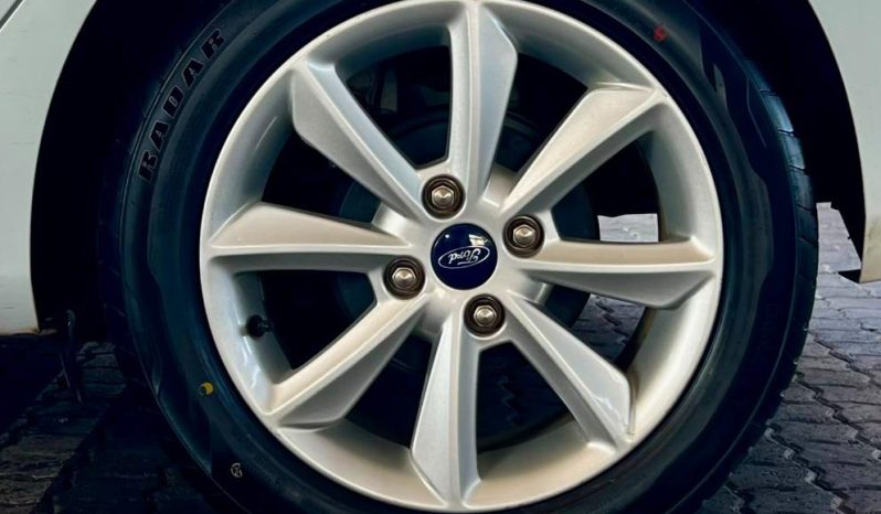 
								Ford Fiesta 1.0 Ecoboost Trend 6MT full									