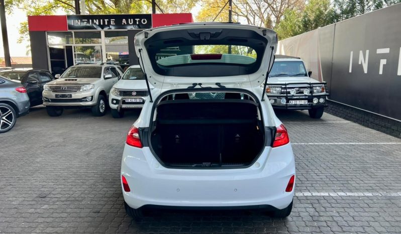 
								Ford Fiesta 1.0 Ecoboost Trend 6MT full									