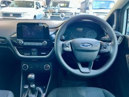 
										Ford Fiesta 1.0 Ecoboost Trend 6MT full									