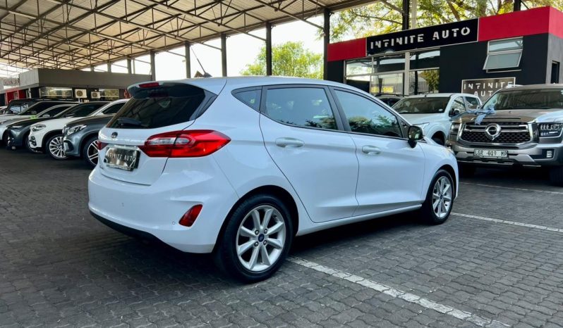 
								Ford Fiesta 1.0 Ecoboost Trend 6MT full									
