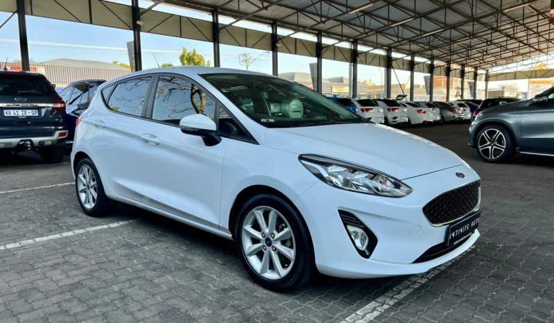 
								Ford Fiesta 1.0 Ecoboost Trend 6MT full									