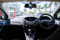 
										Ford Focus Sedan 1.0T Ambiente Auto full									