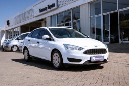 
										Ford Focus Sedan 1.0T Ambiente Auto full									