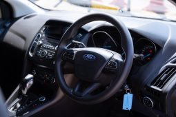 
										Ford Focus Sedan 1.0T Ambiente Auto full									