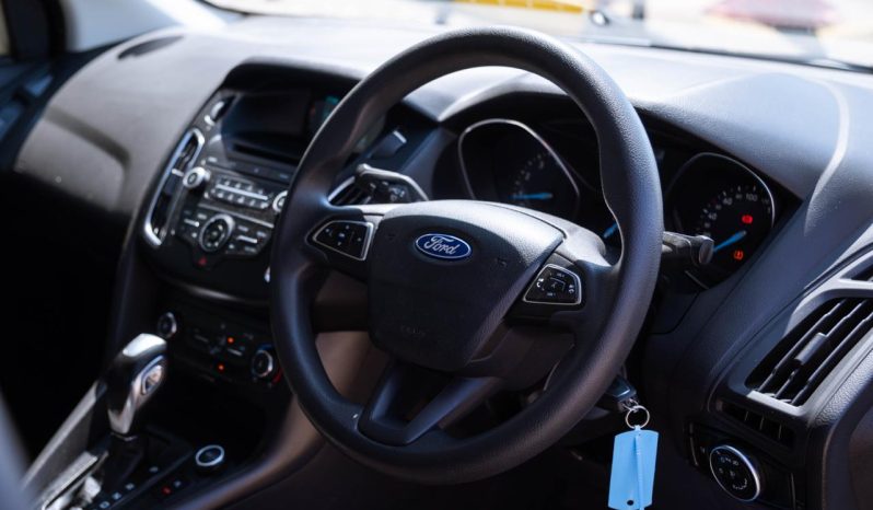 
								Ford Focus Sedan 1.0T Ambiente Auto full									