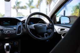 
										Ford Focus Sedan 1.0T Ambiente Auto full									