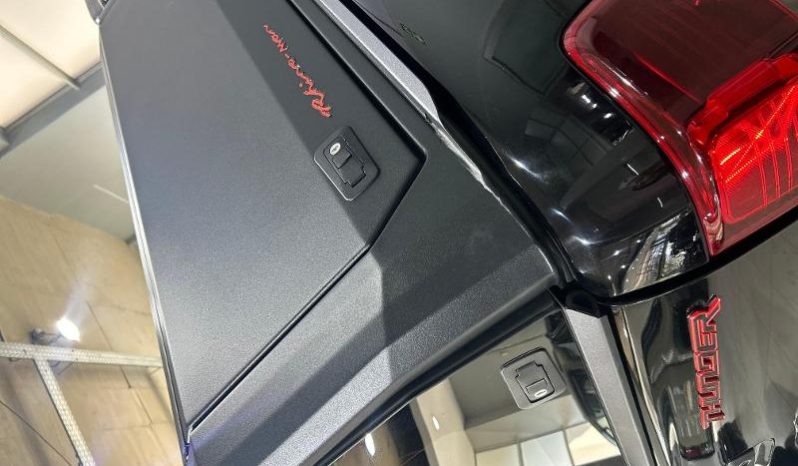 
								Ford Ranger 2.0 BiT 4X2 D/cab Thunder At full									