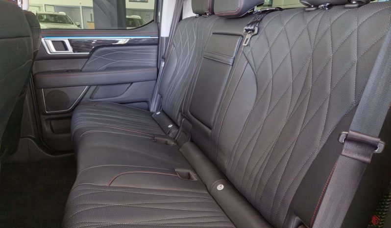 
								FOTON TUNLAND V9 DCAB 4X4 LTD full									
