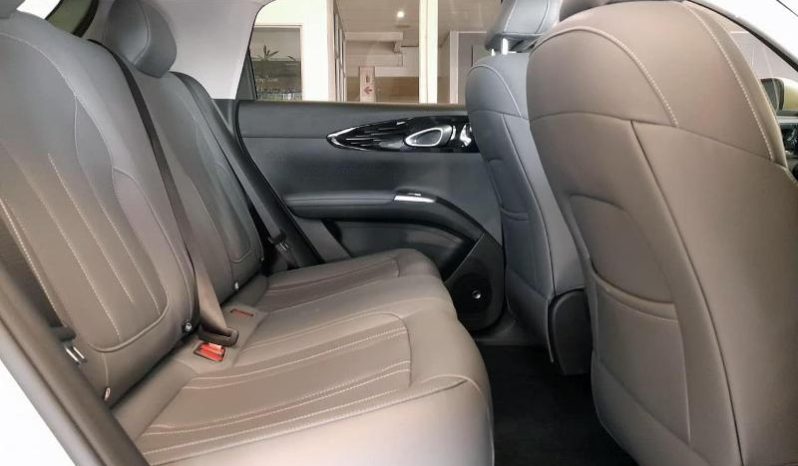 
								Geely E2 Apex full									