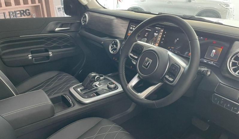 
								Gwm Tank 300 2.4D Luxury 4X2 At full									