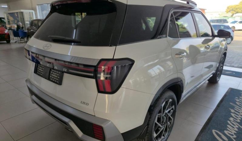 
								Hyundai Alcazar 1.5 D Elite At full									