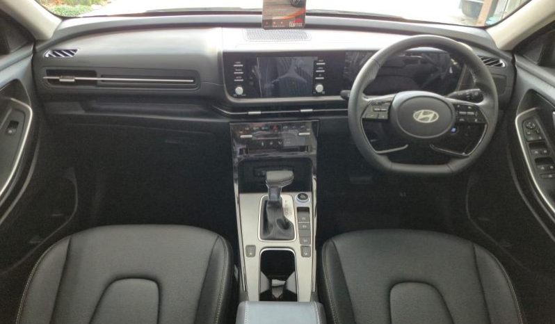 
								Hyundai Alcazar 1.5 D Elite At full									