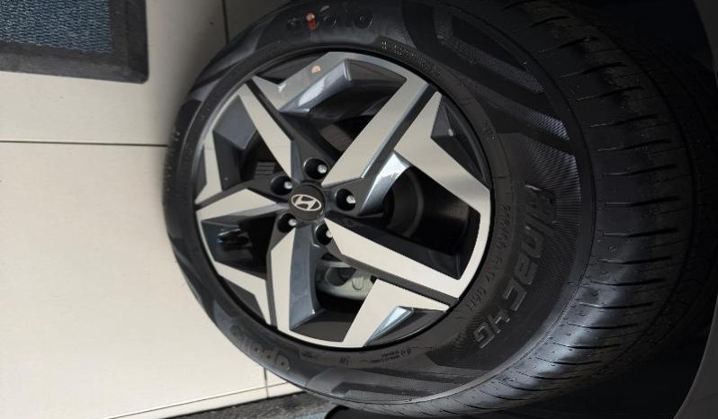 
								Hyundai Alcazar 2.0 Executive At full									