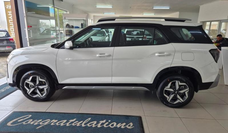 
								Hyundai Alcazar 2.0 Executive At full									