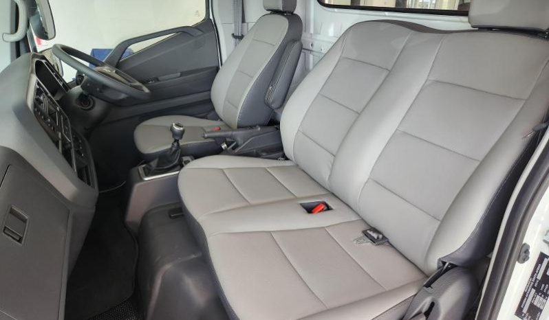 
								Hyundai Ex-8 3.9 Dropside Lwb full									