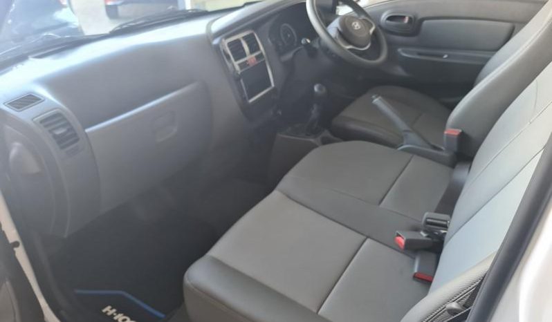 
								Hyundai H100 Bakkie 2.6D Deck full									