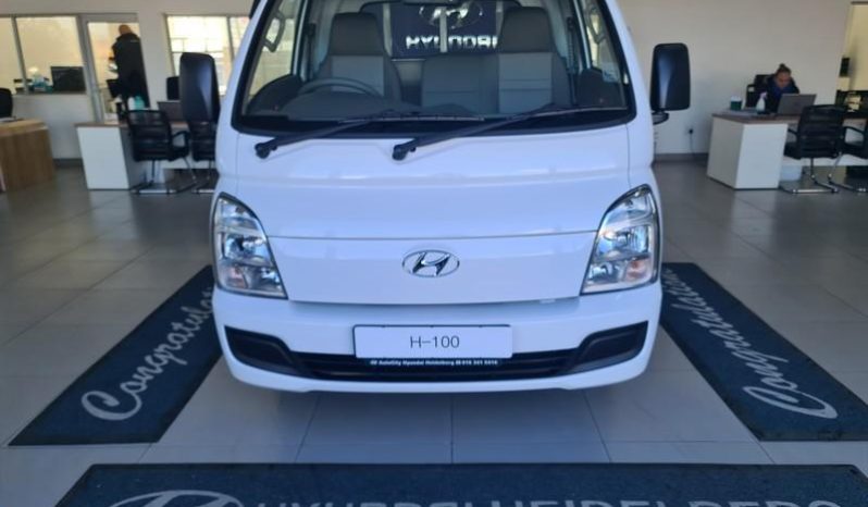 
								Hyundai H100 Bakkie 2.6D Deck full									