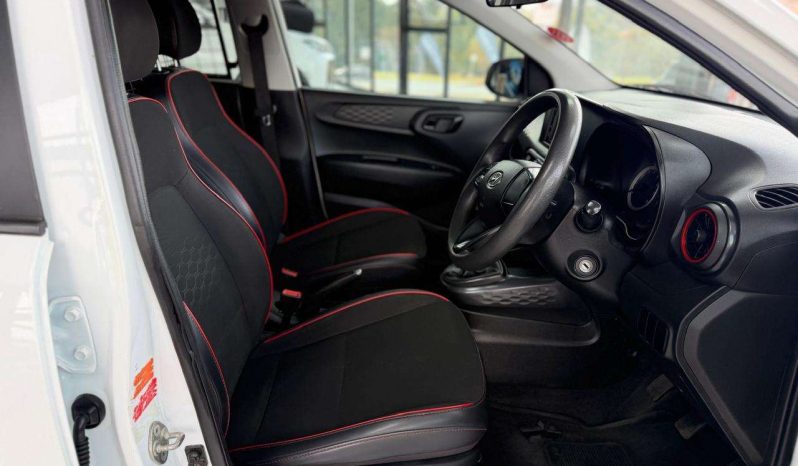 
								Hyundai i10 / i20 / i30 GRAND i10 1.0 MOTION CARGO P/V full									