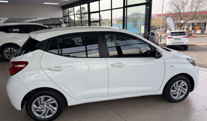 
								Hyundai i10 / i20 / i30 GRAND i10 1.0 MOTION CARGO P/V full									