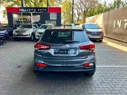 
										Hyundai I20 1.2 Motion full									